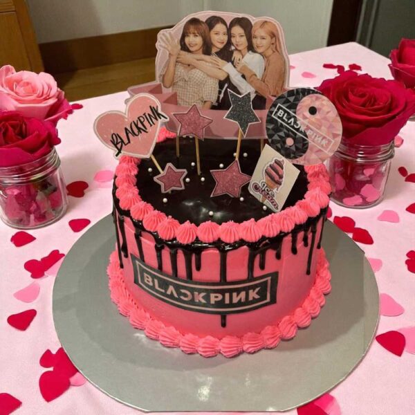Black Pink Cake